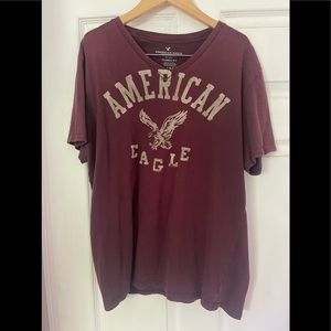 American Eagle Large V-Neck short sleeve shirt. Great Condition.